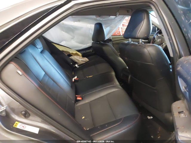 4T1BF1FK6HU662140 Toyota CAMRY SE
