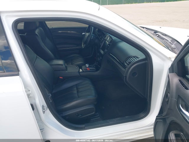 45367143 :رقم المزاد ، 2C3CCAGG8GH296389 vin ، 2016 Chrysler 300 300s Alloy Edition مزاد بيع