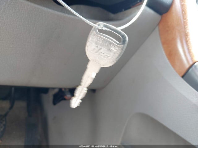 2006 Saturn Vue V6 მანქანა იყიდება აუქციონზე, vin: 5GZCZ53466S803907, აუქციონის ნომერი: 45367188