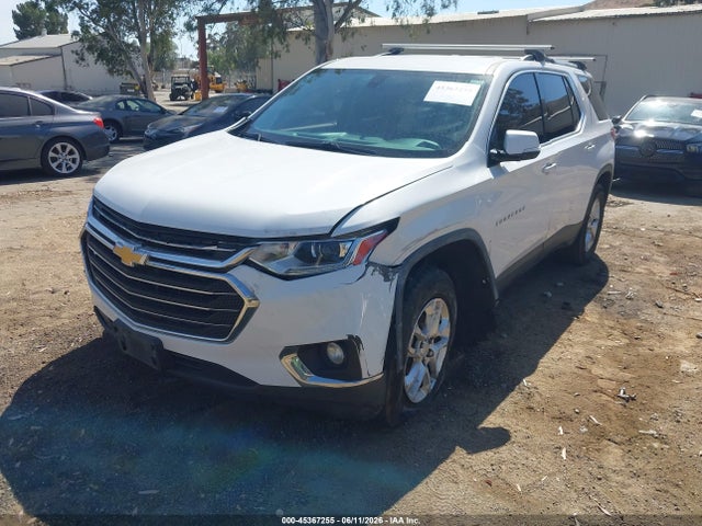 Chevrolet Traverse 1lt 2018 1GNERGKW3JJ141041 Image 2