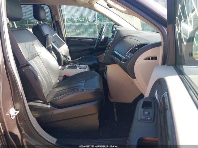 45367259 :رقم المزاد ، 2C4RC1BG2FR620698 vin ، 2015 Chrysler Town & Country Touring مزاد بيع