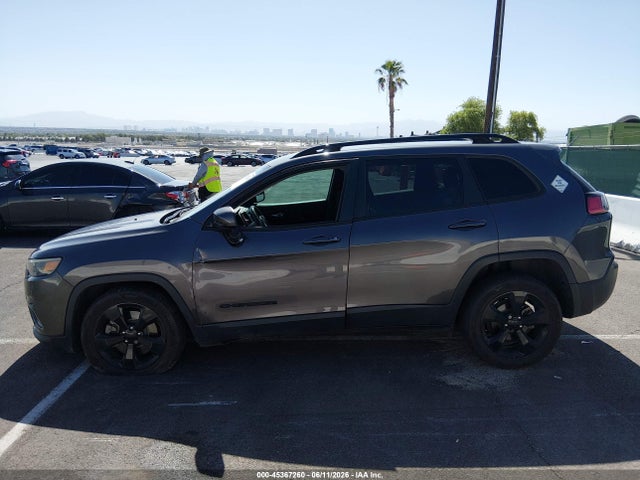 1C4PJLLB0KD339315 Jeep Cherokee Altitude Fwd