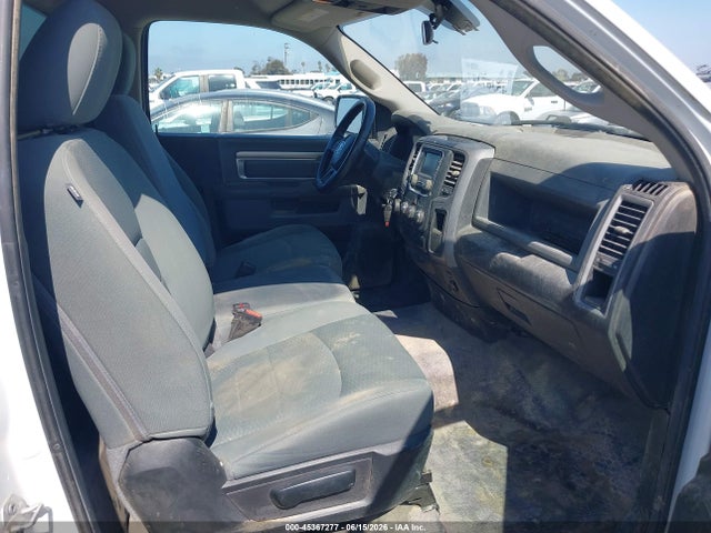 45367277 :رقم المزاد ، 3C6JR6DG0KG502842 vin ، 2019 Ram 1500 Classic Tradesman  4x2 8' Box مزاد بيع