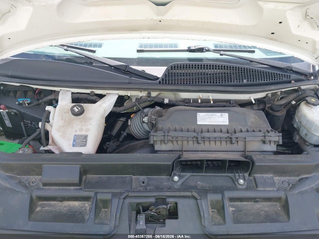 Auction sale of the 2022 Chevrolet Express Cutaway 4500 Van, vin: 1HA6GUC75NN003102, lot number: 45367285