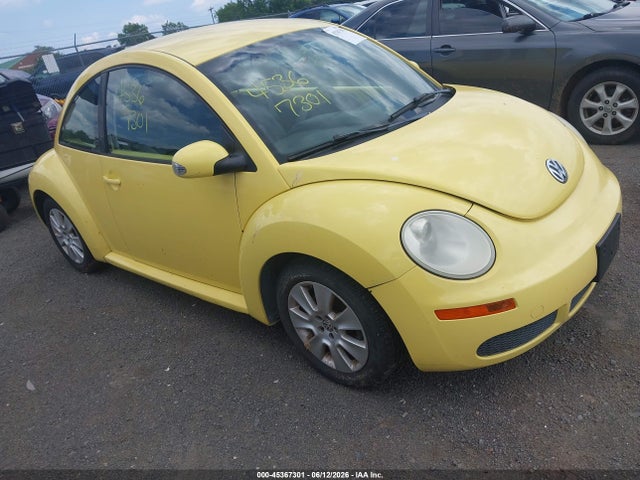 Продажа на аукционе авто 2010 Volkswagen New Beetle 2.5l, vin: 3VWPG3AG6AM017629, номер лота: 45367301
