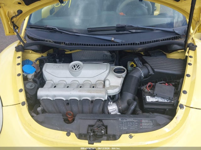 Продажа на аукционе авто 2010 Volkswagen New Beetle 2.5l, vin: 3VWPG3AG6AM017629, номер лота: 45367301
