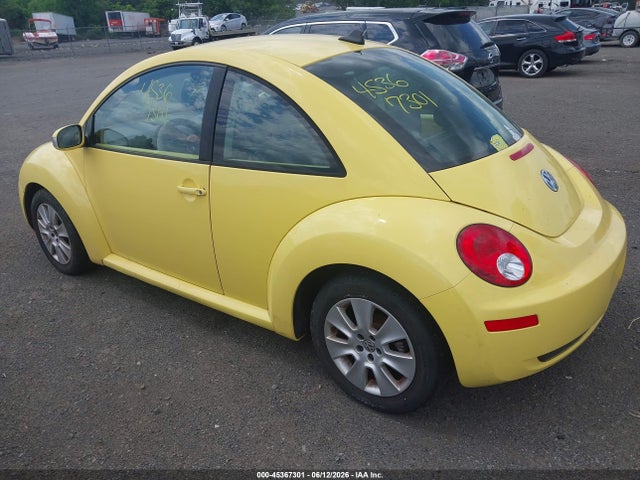 Продажа на аукционе авто 2010 Volkswagen New Beetle 2.5l, vin: 3VWPG3AG6AM017629, номер лота: 45367301