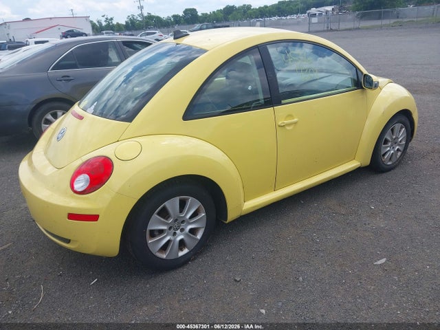 Продажа на аукционе авто 2010 Volkswagen New Beetle 2.5l, vin: 3VWPG3AG6AM017629, номер лота: 45367301