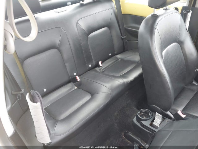 Продажа на аукционе авто 2010 Volkswagen New Beetle 2.5l, vin: 3VWPG3AG6AM017629, номер лота: 45367301