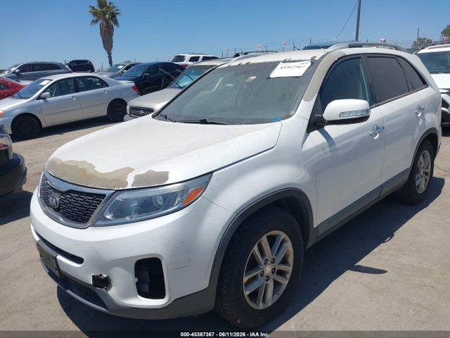 KIA SORENTO LX 2014 5XYKT4A64EG485495 Image 2
