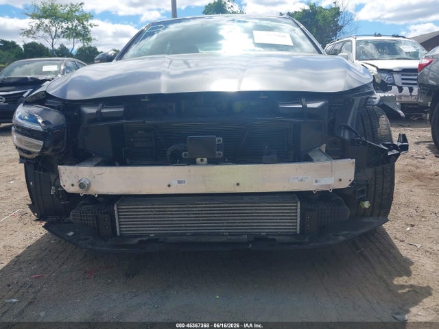 Genesis G70 3.3t Rwd Launch Edition 2022 KMTG14TE9NU082922 Image 6