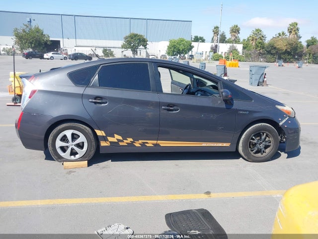 JTDKN3DU8F0419439 Toyota Prius Four