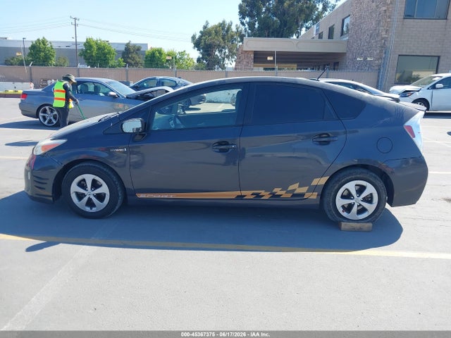 JTDKN3DU8F0419439 Toyota Prius Four