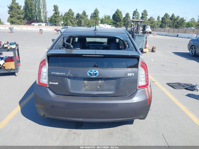 JTDKN3DU8F0419439 Toyota Prius Four