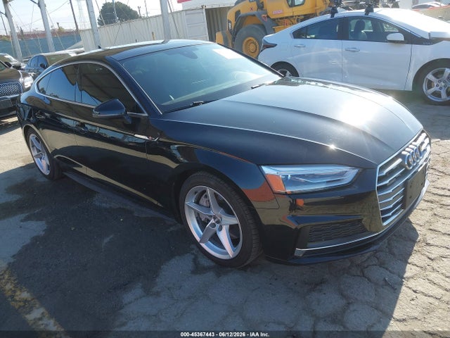 Audi A5 2.0t Premium 2018 WAUDNCF51JA136668 головне зображення