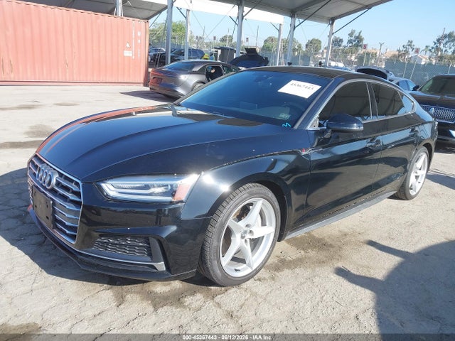 WAUDNCF51JA136668 Audi A5 2.0t Premium