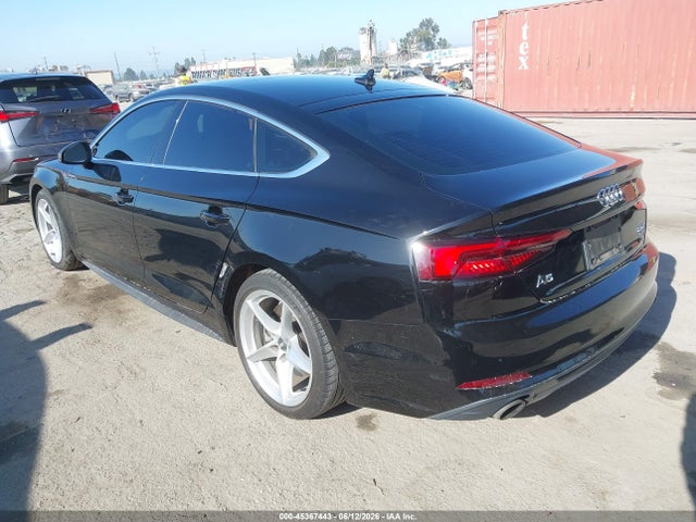 WAUDNCF51JA136668 Audi A5 2.0t Premium