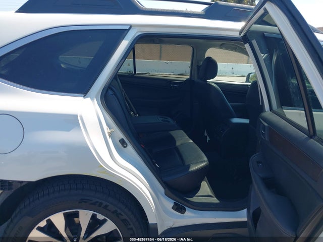 Subaru Outback 2.5i Limited 2017 4S4BSANC3H3335867 Image 8