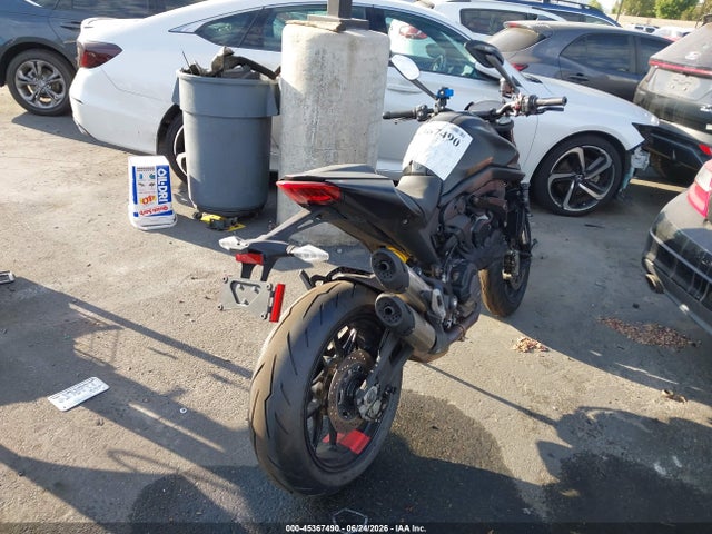Ducati Monster 2022 ZDMMAMDTXNB006172 Image 4