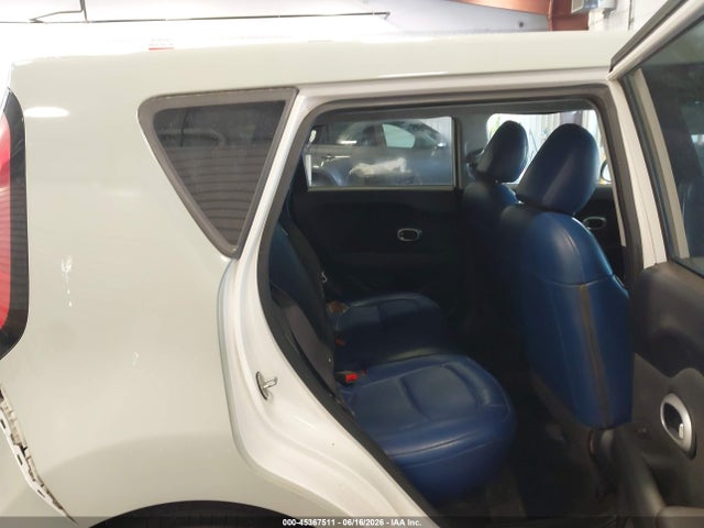 KIA Soul 2014 KNDJN2A20E7074051 Image 8