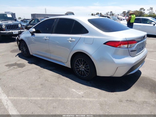 Toyota COROLLA LE 2022 JTDEPMAE7N3032825 Image 3