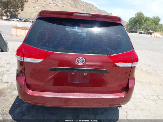 Aukcja sprzedaży 2011 Toyota Sienna, vin: 5TDKA3DC7BS007328, numer aukcji: 45367535