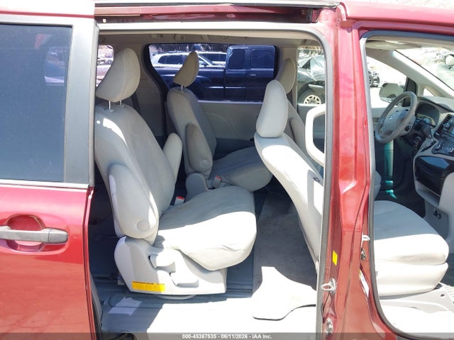 Aukcja sprzedaży 2011 Toyota Sienna, vin: 5TDKA3DC7BS007328, numer aukcji: 45367535