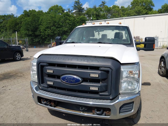 45367561 :رقم المزاد ، 1FD8X3E64GEA17017 vin ، 2016 Ford F-350 Chassis Xl مزاد بيع