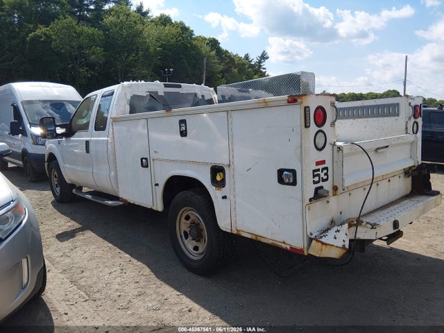 45367561 :رقم المزاد ، 1FD8X3E64GEA17017 vin ، 2016 Ford F-350 Chassis Xl مزاد بيع