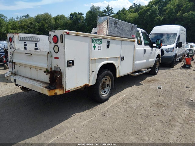 45367561 :رقم المزاد ، 1FD8X3E64GEA17017 vin ، 2016 Ford F-350 Chassis Xl مزاد بيع