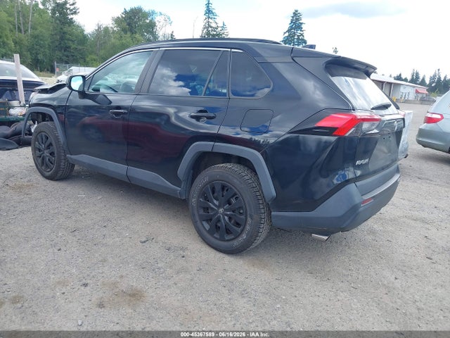 Toyota RAV4 LE 2021 2T3H1RFV1MW150062 Image 3