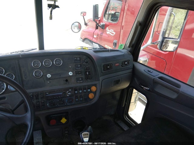45367591 :رقم المزاد ، 1XPXD79X6HD391315 vin ، 2017 Peterbilt 389 مزاد بيع