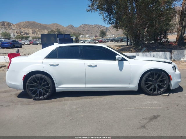 Chrysler 300 300s 2021 2C3CCABGXMH541230 Image 13