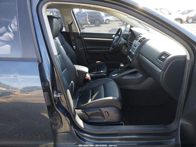 Продаж на аукціоні авто 2010 Volkswagen Jetta Limited Edition, vin: 3VWRZ7AJXAM139027, номер лоту: 45367595