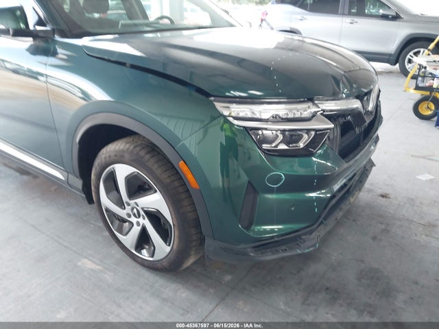 Vinfast Vf 8 Eco 2025 RLLV1AEB7SH011896 Image 6