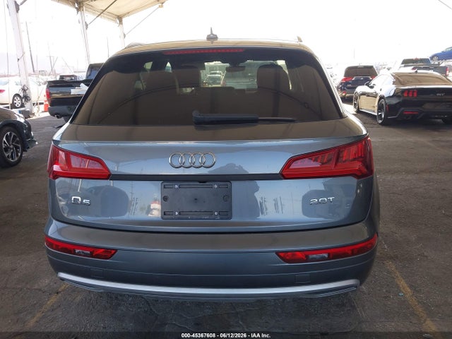 45367608 :رقم المزاد ، WA1ANAFY0J2026154 vin ، 2018 Audi Q5 2.0t Premium/2.0t Tech Premium مزاد بيع