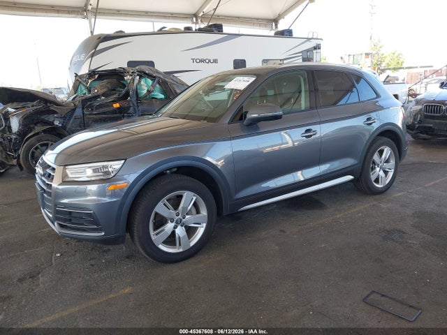 45367608 :رقم المزاد ، WA1ANAFY0J2026154 vin ، 2018 Audi Q5 2.0t Premium/2.0t Tech Premium مزاد بيع