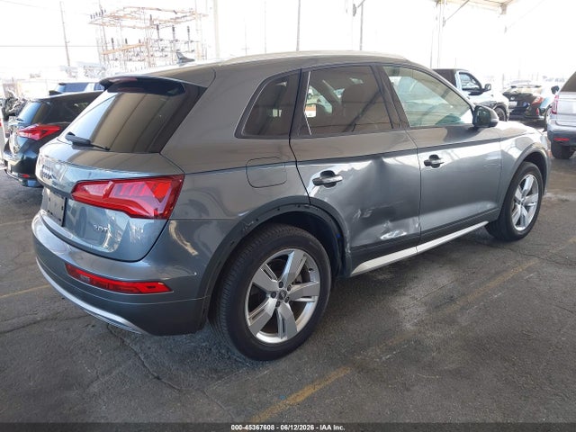 45367608 :رقم المزاد ، WA1ANAFY0J2026154 vin ، 2018 Audi Q5 2.0t Premium/2.0t Tech Premium مزاد بيع