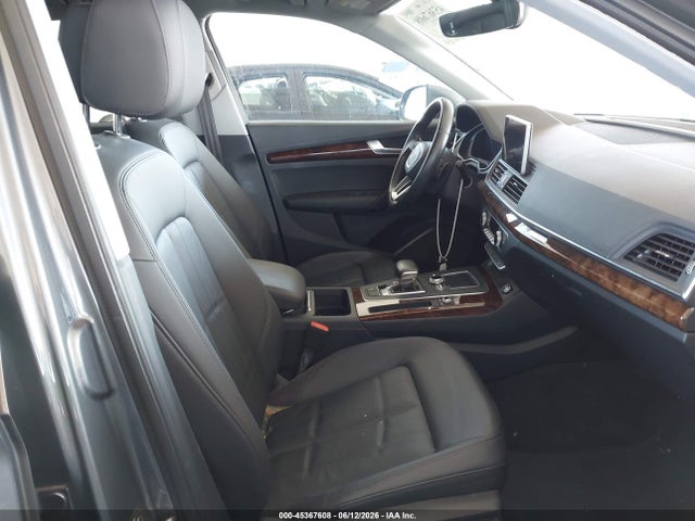 45367608 :رقم المزاد ، WA1ANAFY0J2026154 vin ، 2018 Audi Q5 2.0t Premium/2.0t Tech Premium مزاد بيع