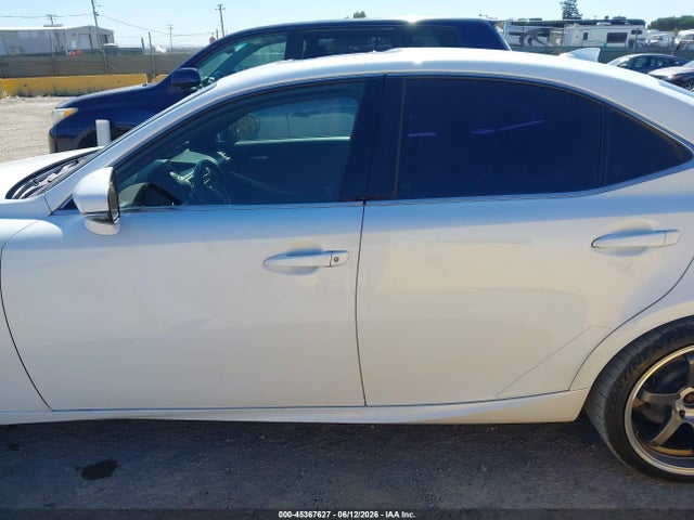 Lexus IS 200T 2016 JTHBA1D21G5016288 Image 14