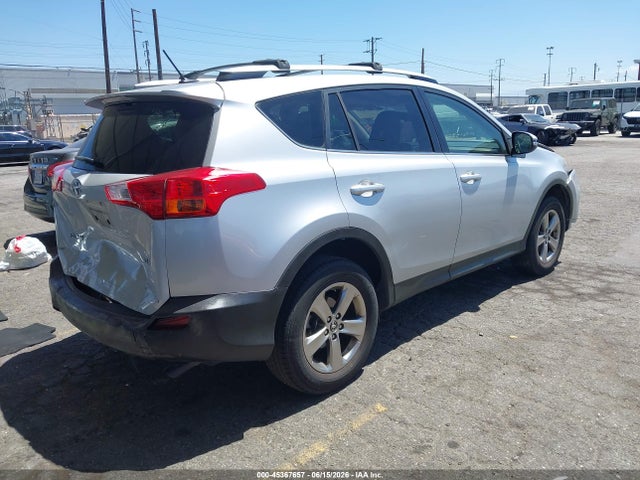 Toyota Rav4 Xle 2015 JTMWFREV3FD053424 Image 4