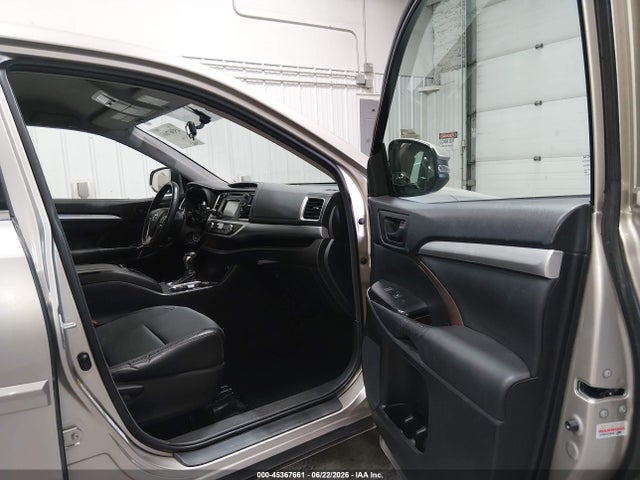 Toyota Highlander Le Plus V6 2015 5TDBKRFHXFS206467 Image 5