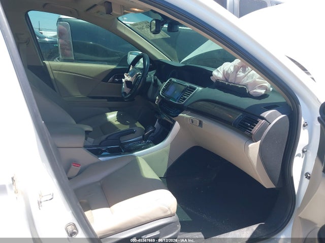 Honda Accord Touring V6 2017 1HGCR3F94HA043757 Image 5