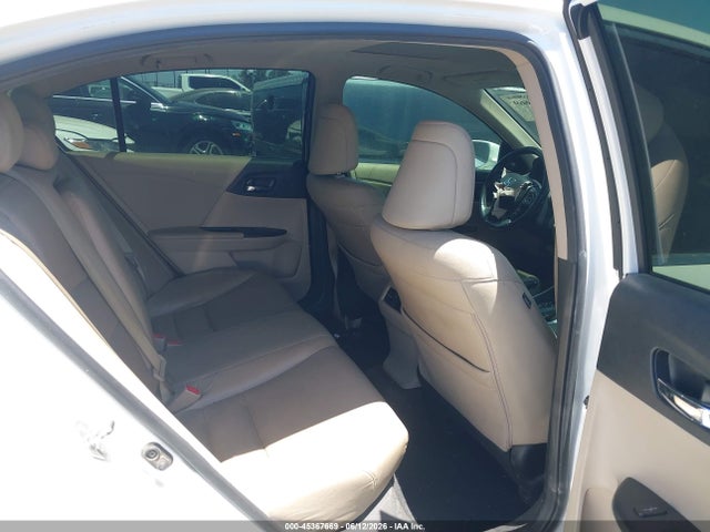 Honda Accord Touring V6 2017 1HGCR3F94HA043757 Image 8