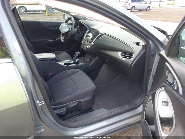 1G1ZD5STXPF251172 Chevrolet Malibu Fwd 1lt