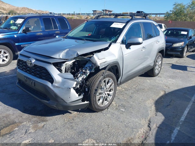 Toyota Rav4 Xle Premium 2025 2T3A1RFV8SW599186 Image 2