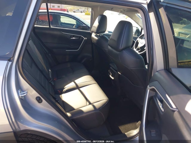 Toyota Rav4 Xle Premium 2025 2T3A1RFV8SW599186 Image 8