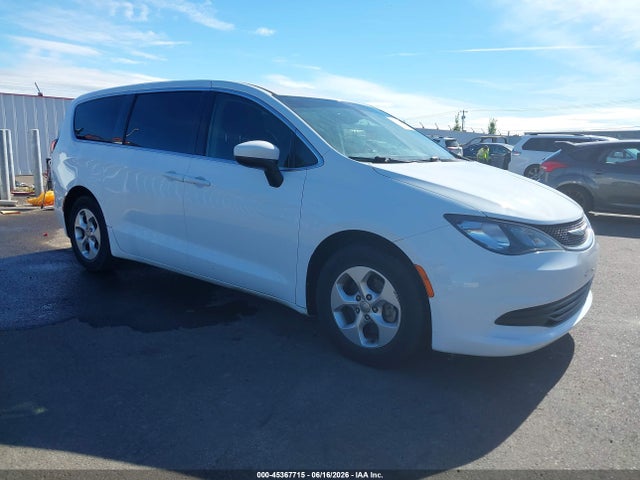 Auction sale of the 2017 Chrysler Pacifica Lx, vin: 2C4RC1CG8HR788833, lot number: 45367715