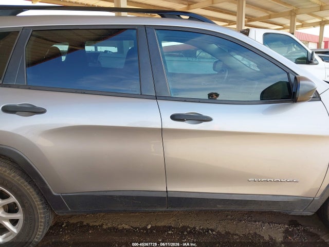 1C4PJLABXGW113930 Jeep Cherokee Sport