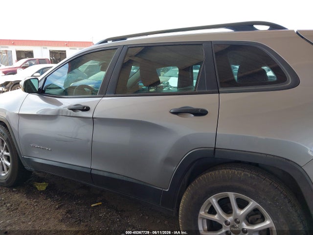 1C4PJLABXGW113930 Jeep Cherokee Sport